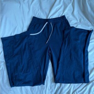 Vuori halo essential wide leg - long